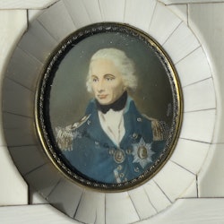 Miniatyrtavla bär signatur, ram av ben
