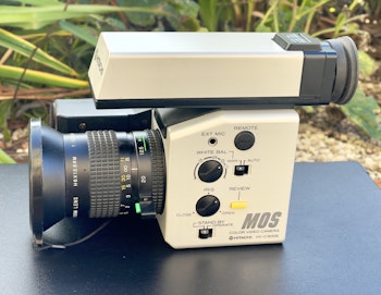 Hitachi MOS VK-C1500E, Color Video Camera