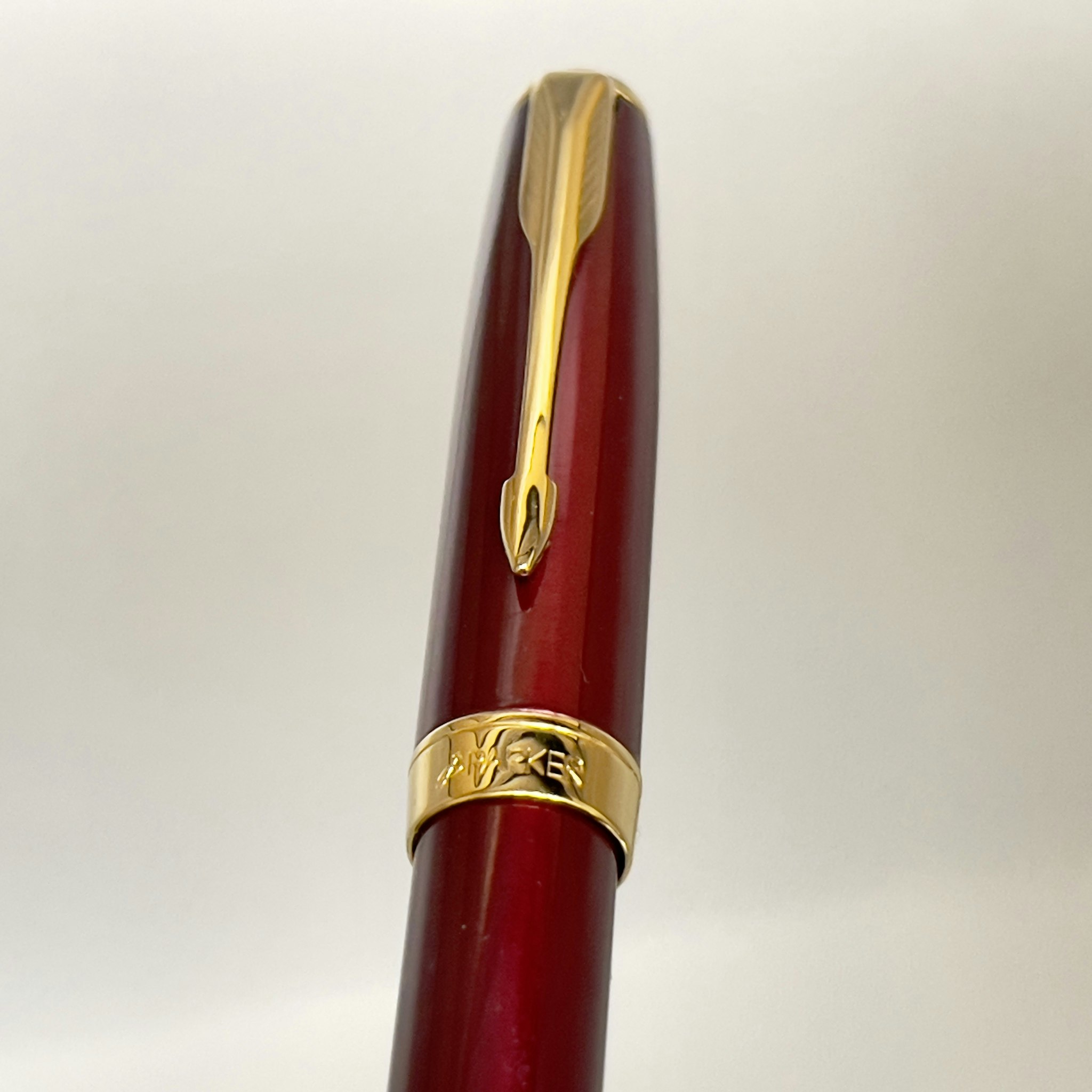 Parker Sonett Ruby red fountain pen with 18k gold details
