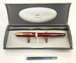 Pióro wieczne Parker Sonnet Ruby Red ze złotymi detalami 18k/M