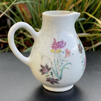 Chine, Qianlong (1736-1795) pot à crème famille rose