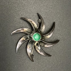 Viggo Wollny, brosch silver med grön sten, Danmark