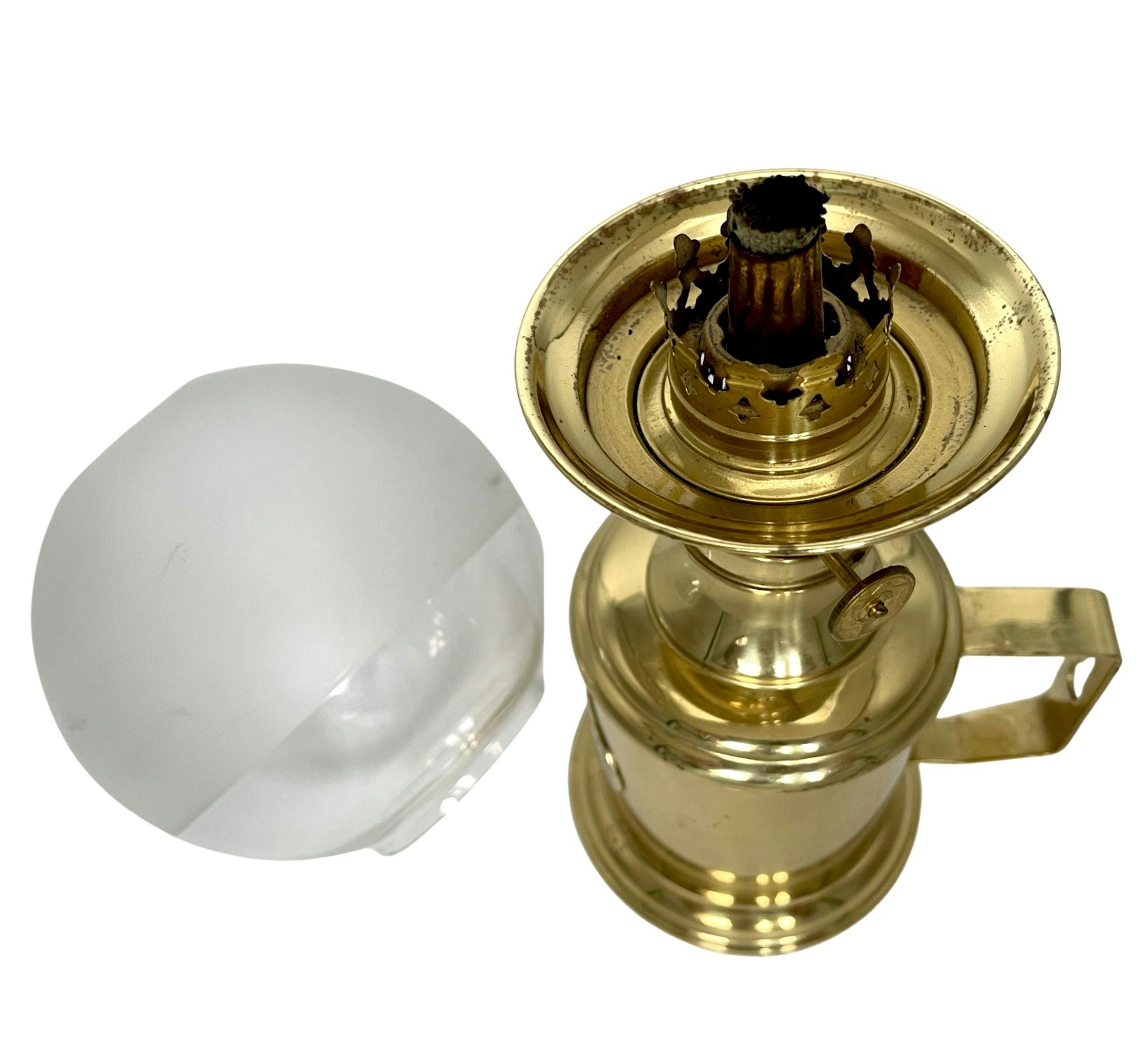 Fotogenlampa, mässing, GV Harnisch, Eftf, Kjøbenhavn design 27565