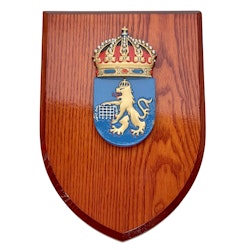 Vapensköld, bemålad på träplatta