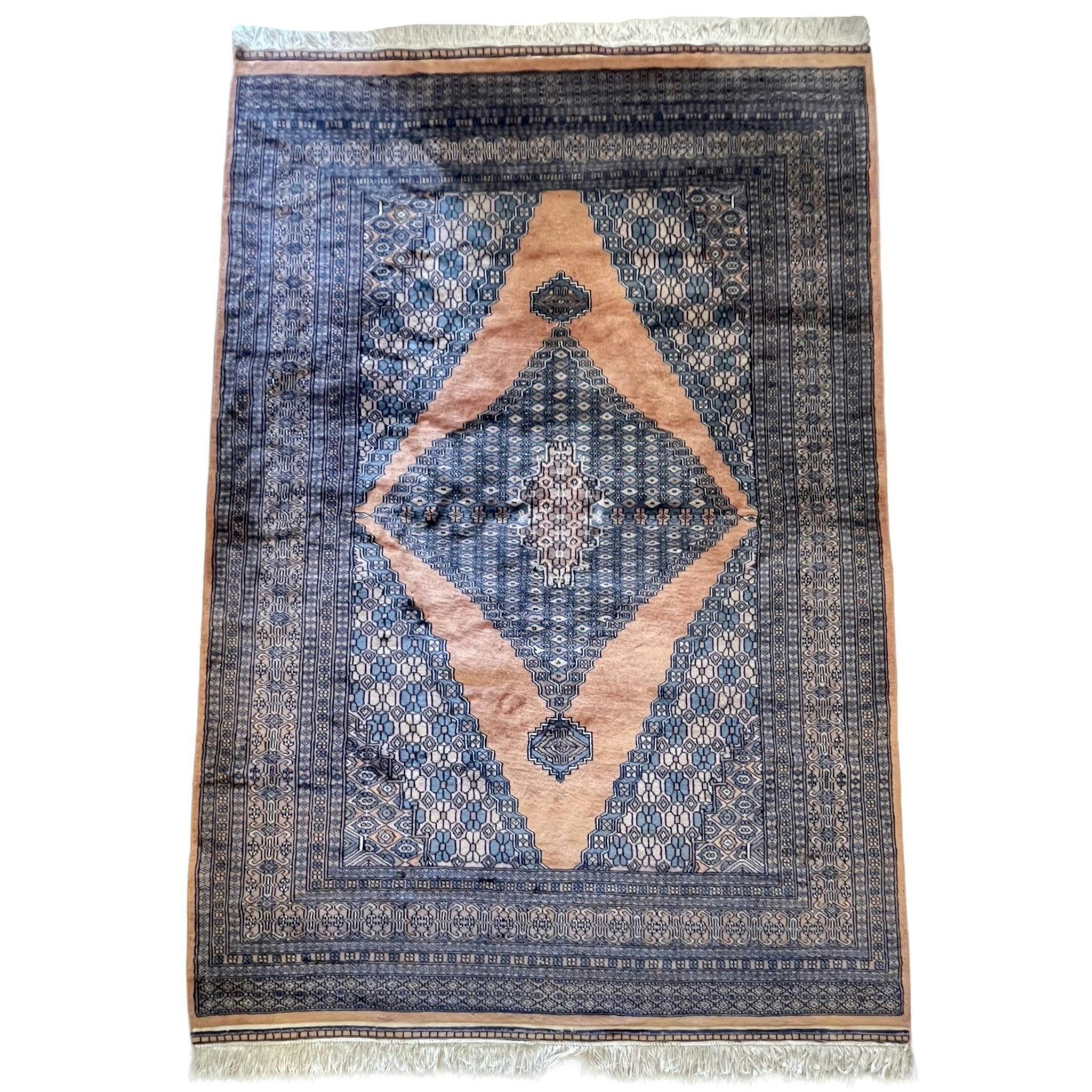 Tapis Meddalion pakistanais noué main, 240 x 160 cm