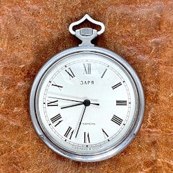 Vintage, Zaria Sovjetiskt Rysk USSR fickur 21 jewels