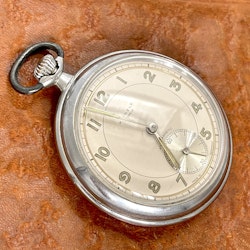 Vintage, Kienzle taskukello 7 jalokiviä, antimagneettinen, Saksa