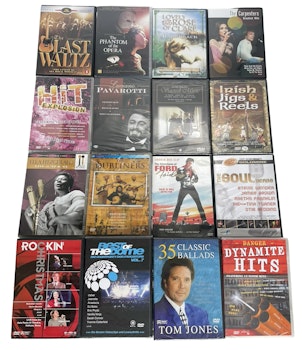 Kokoelma 16 eri musiikki-DVD:tä