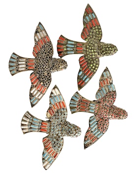 Oiseaux décorés à la main en maillechort avec incrustations de pierre corail turquoise