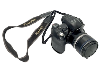 Fujifilm FinePix S5000 ~ 2.2x Zoom Digital Camera