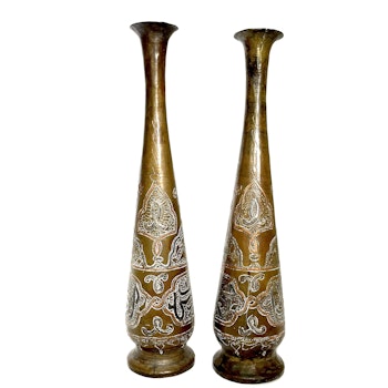 Une paire de vases - Damas Travail en laiton, cuivre et étain, Damas début 19ème siècle