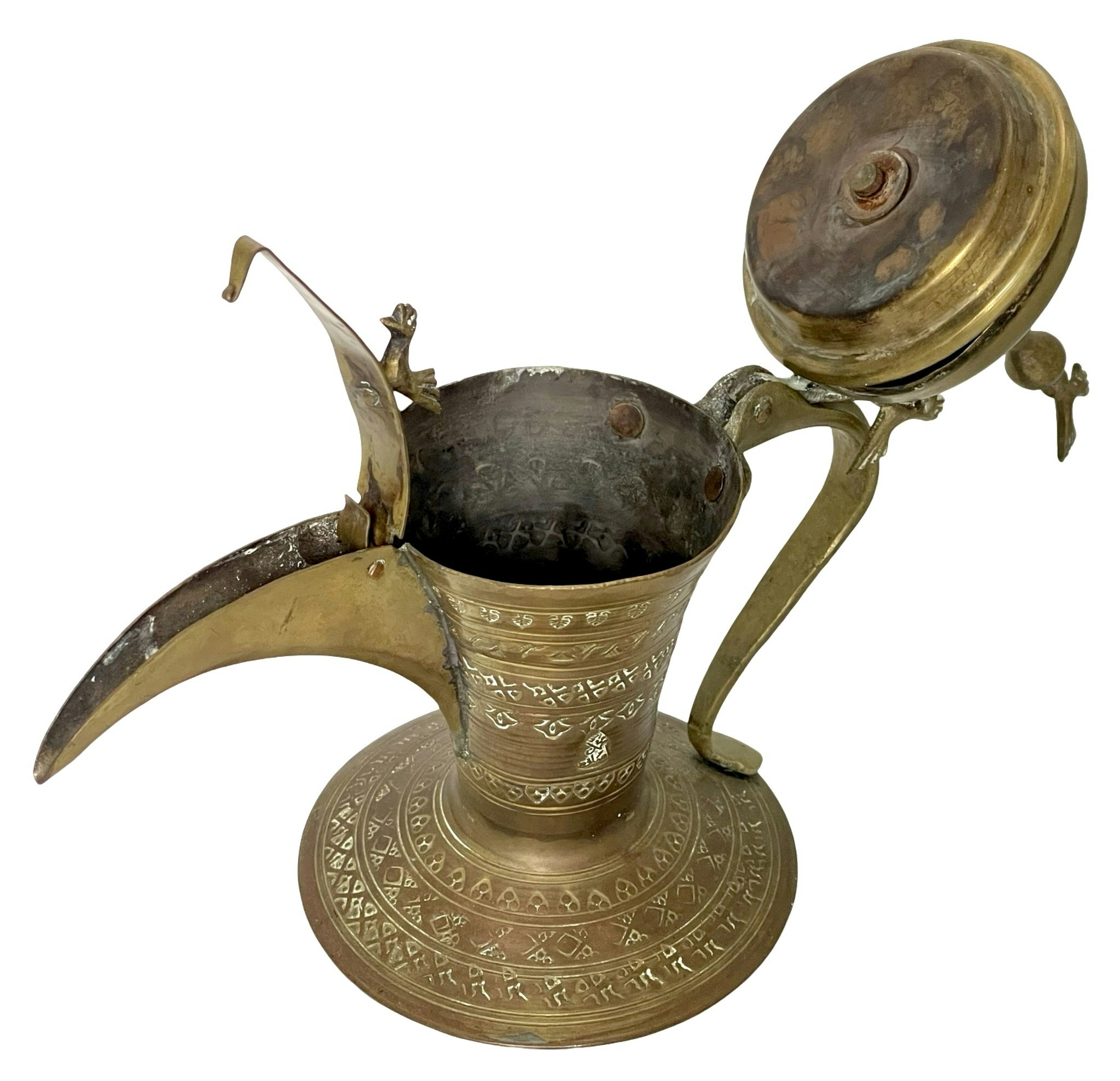 Antik Dallah kaffekanna, Dekorerad med geometriska symboler och fyra fåglar, Signerad
