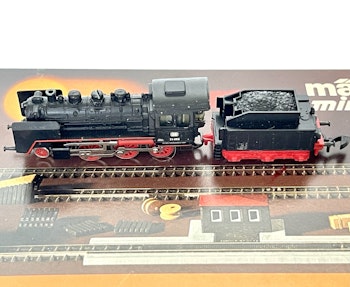 Märklin Z Mini-Club Veturi tarjouksella 24 058 & 216 025-7
