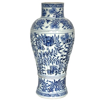 Jarrón de porcelana china, periodo Kangxi (1662-1722)