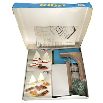 Kibri H0 8267, 8271, 8270 Rakennussarja diorama marine rautatiemalliin