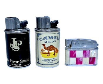 Vintage SmalL Pigeon & Camel & John Player -erikois, tupakansytytin