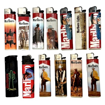 38 kpl, Mixed vanhemmat sytyttimet, Marlboro, Blend, James Bond jne