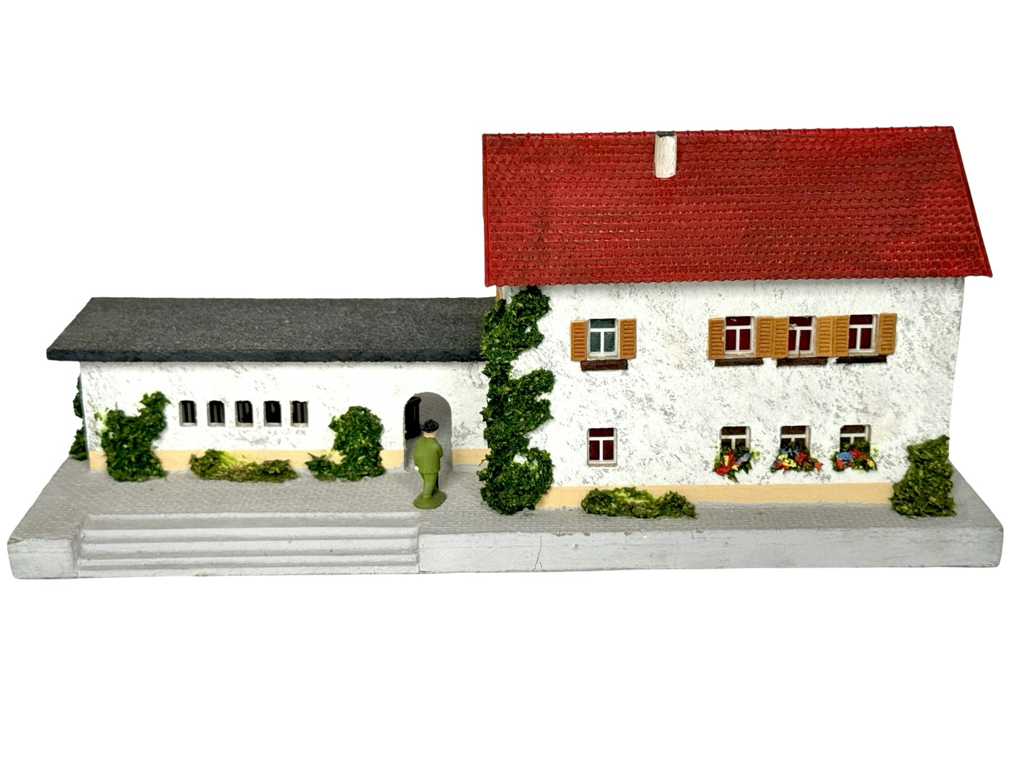 Creglinger nr 250 - Dalby - Liten tågstation med vänthall m.m.