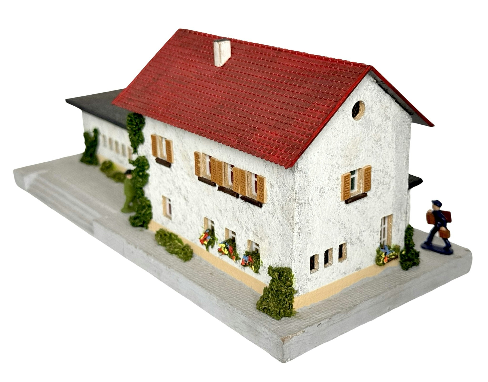 Creglinger nr 250 - Dalby - Liten tågstation med vänthall m.m.