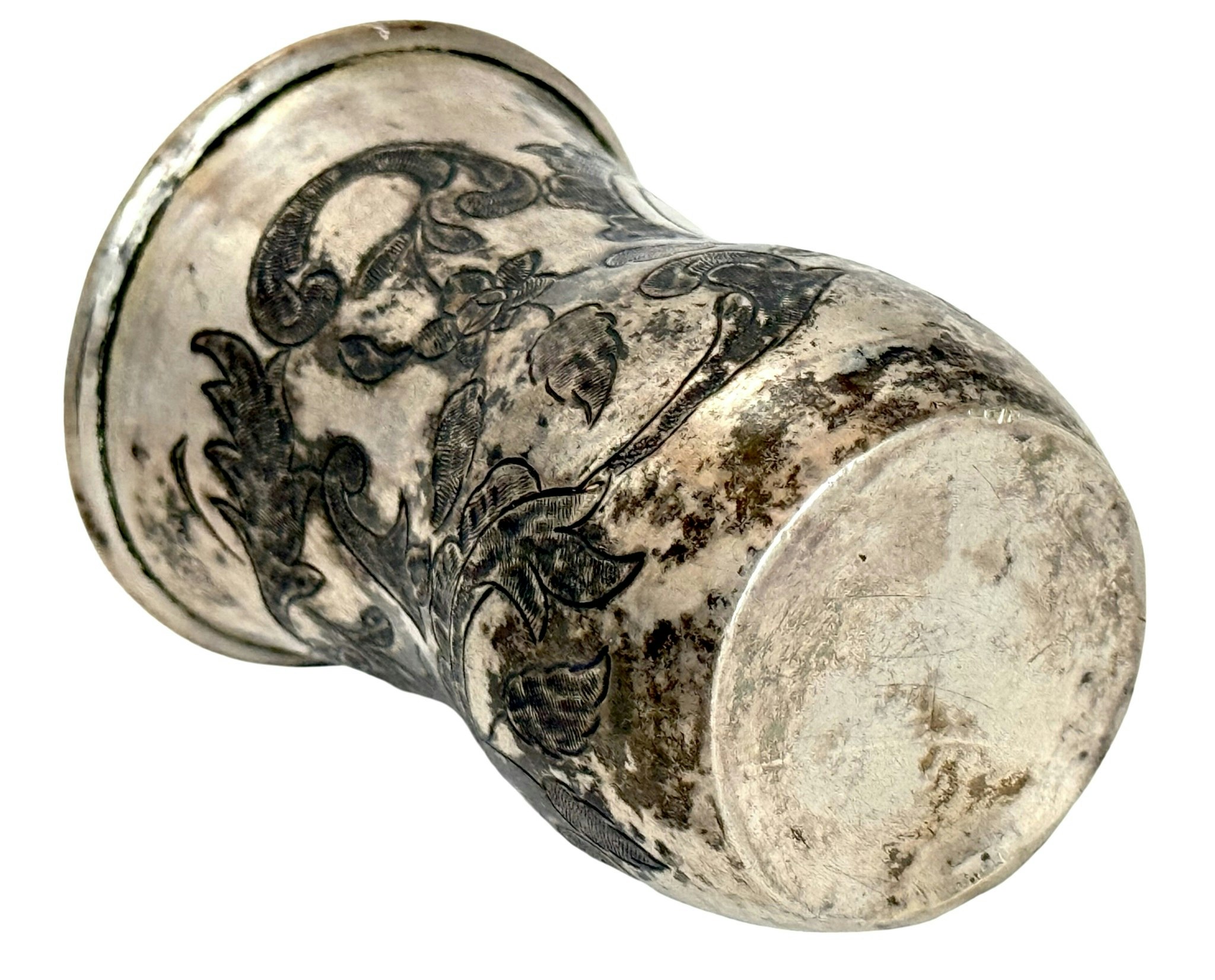 BÄGARE, silver, 1700-talet, dekor med blommor och blad, stämplad