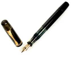 Vintage Pelikan DRP fyldepen med 14 karat guldspids