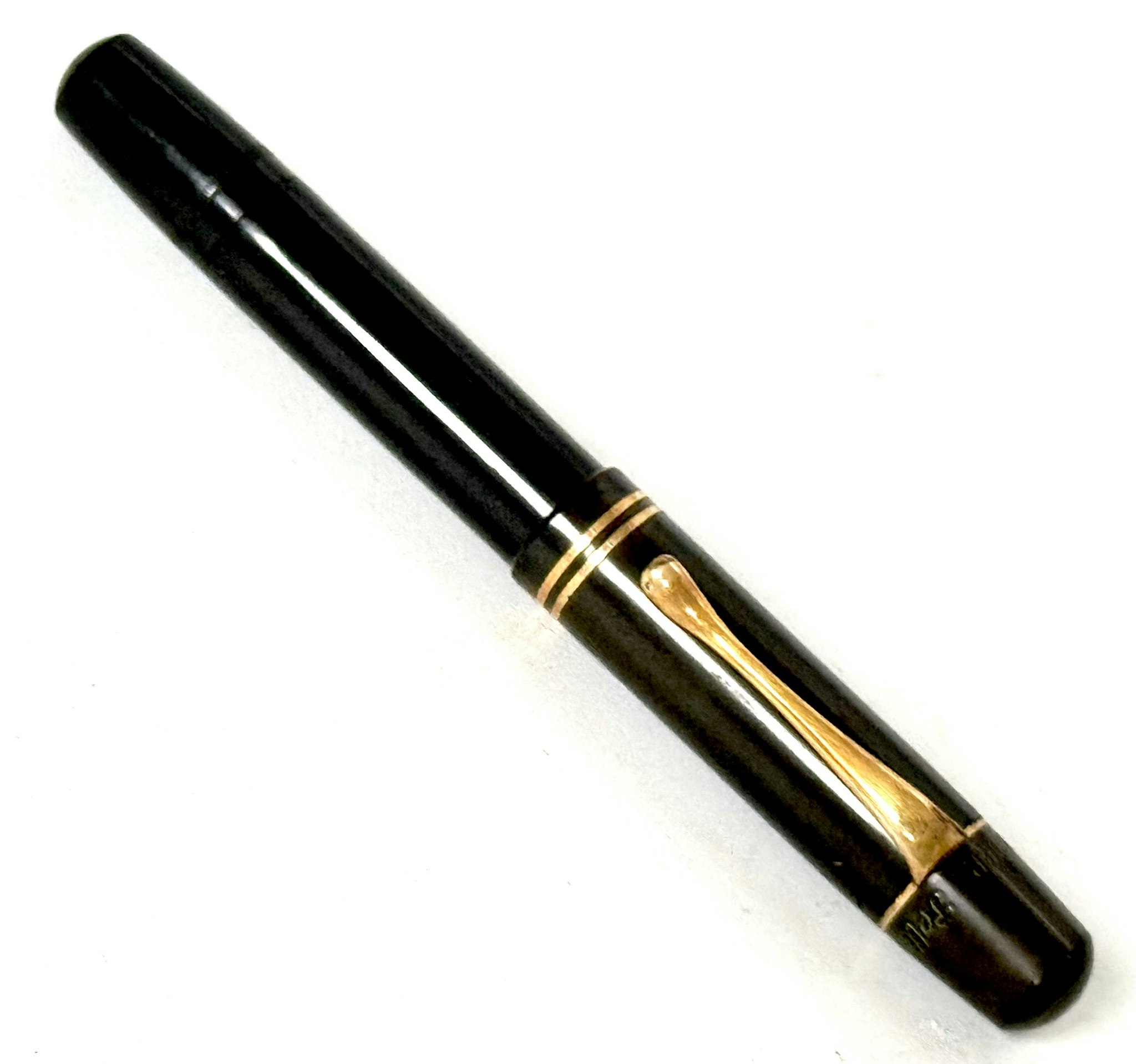 Vintage Pelikan D.R.P reservoarpenna med 14 karat guldspets