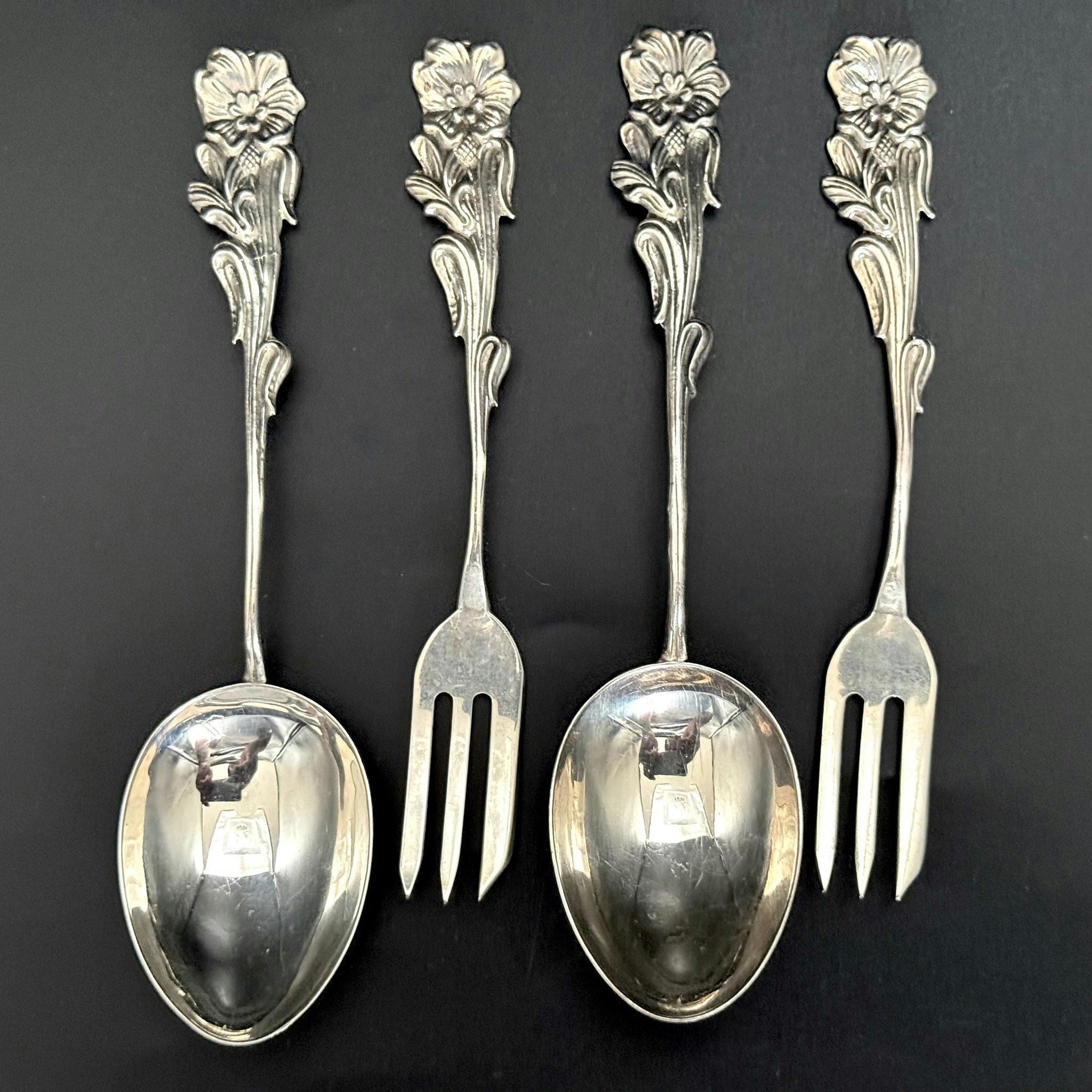 GEWE Malmö skedar & Gafflar i silver, dekor rosor, 1957