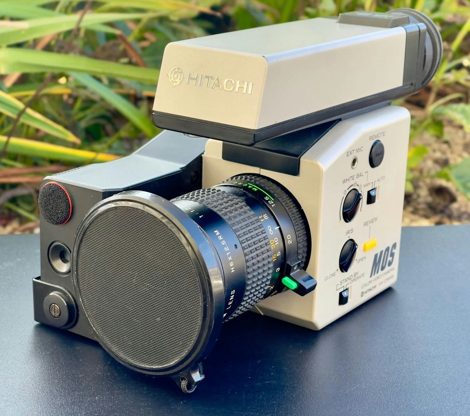 Vintage, Hitachi MOS VK-C1500E, Color Videokamera Retro Vintage