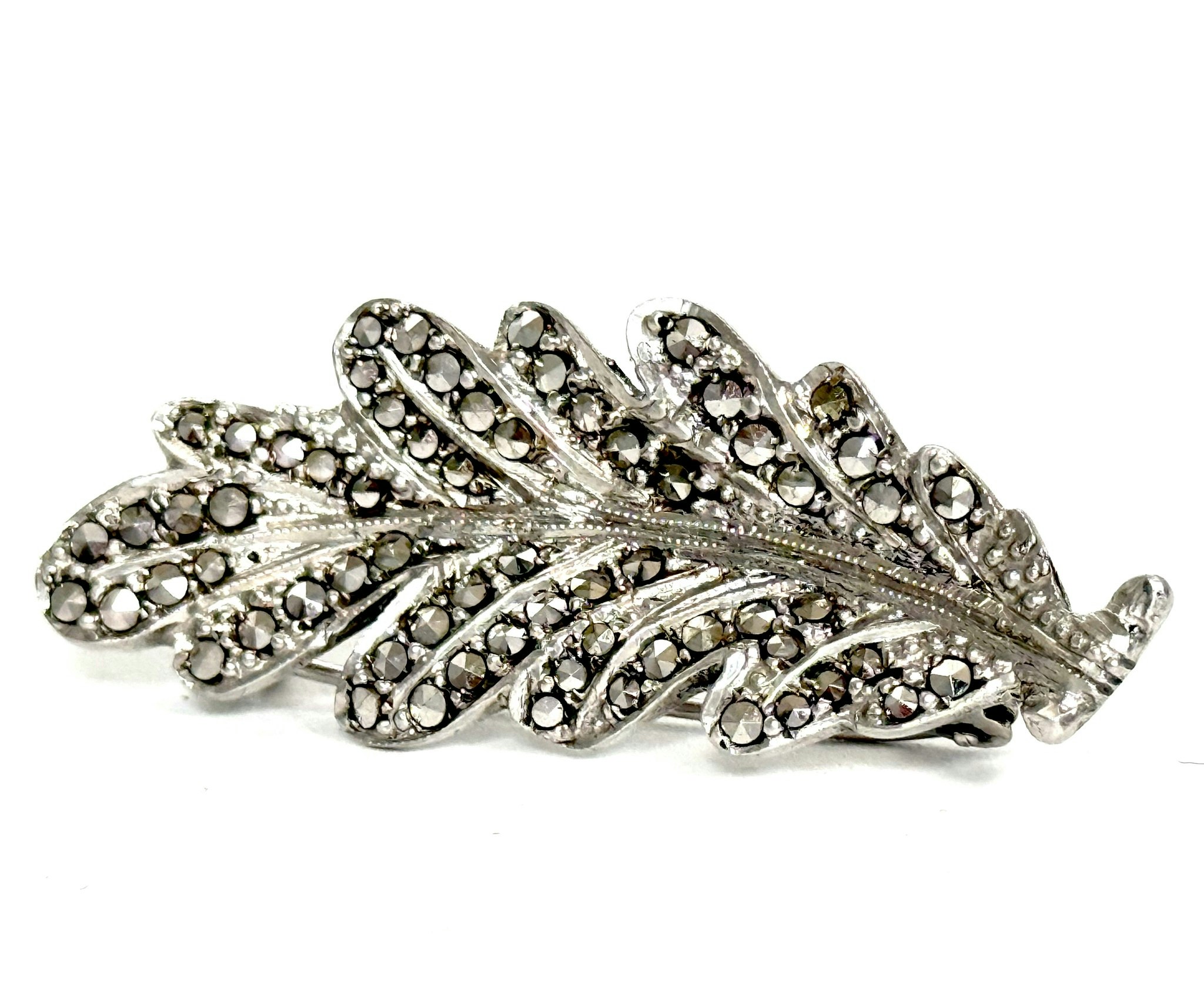 Vintage Brosch silver med slipade markasiter
