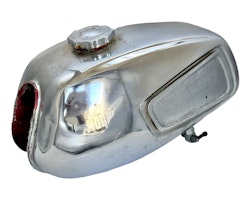 Monark, drivstofftank