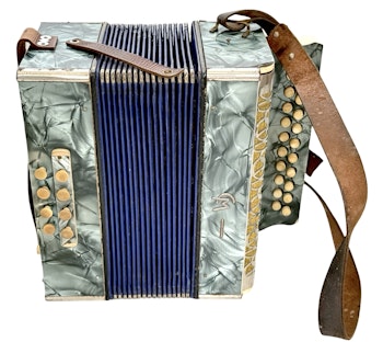 Vintage Accordion CM- pussineen