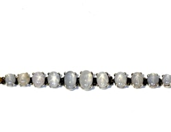 ARMBAND middendecoratie van 11 ster saffieren