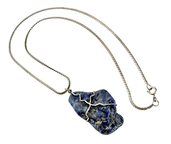 Vintage hopeinen kaulakoru Lapis lazulilla