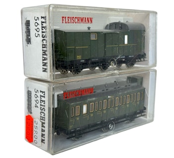 2 kpl, Fleischmann 5694, 5695 H0-mittakaava, pienoismallivaunut