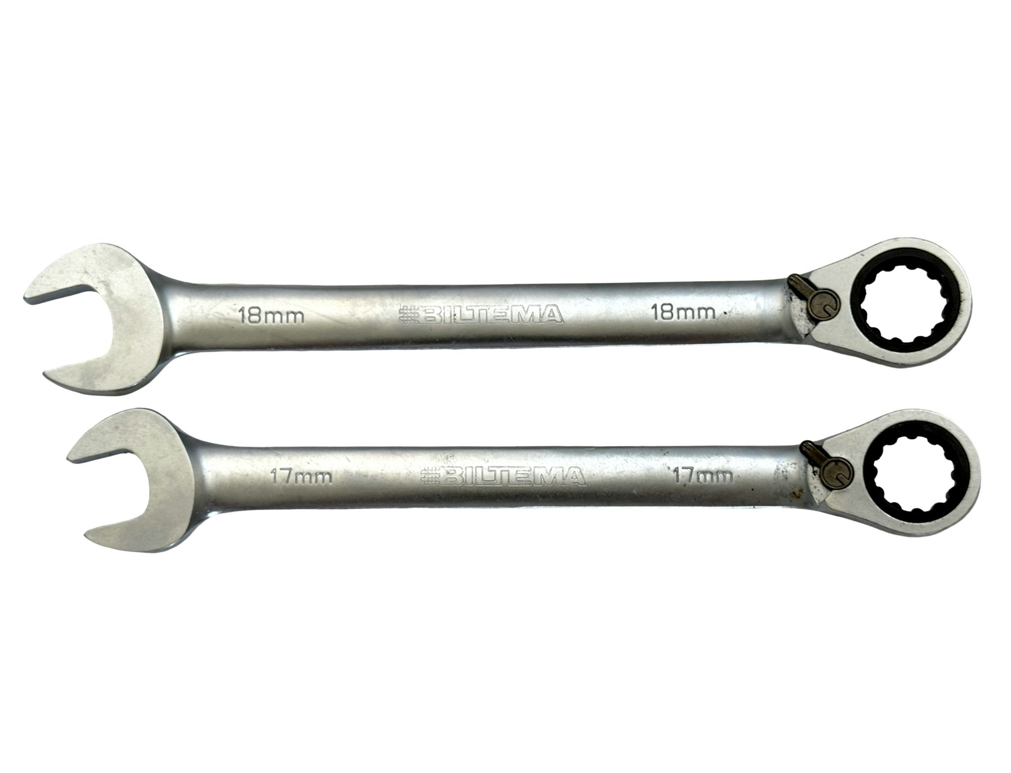 2 st,Ringnyckar Vanadium med spärrfunktion, 17 & 18 mm