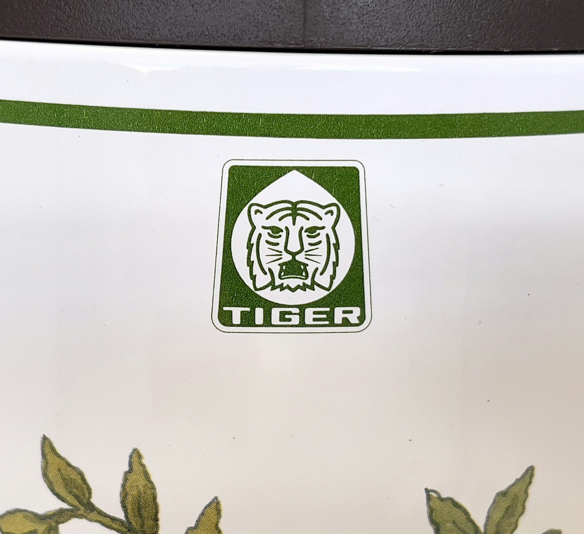 Tiger Termoskanna med Blommor