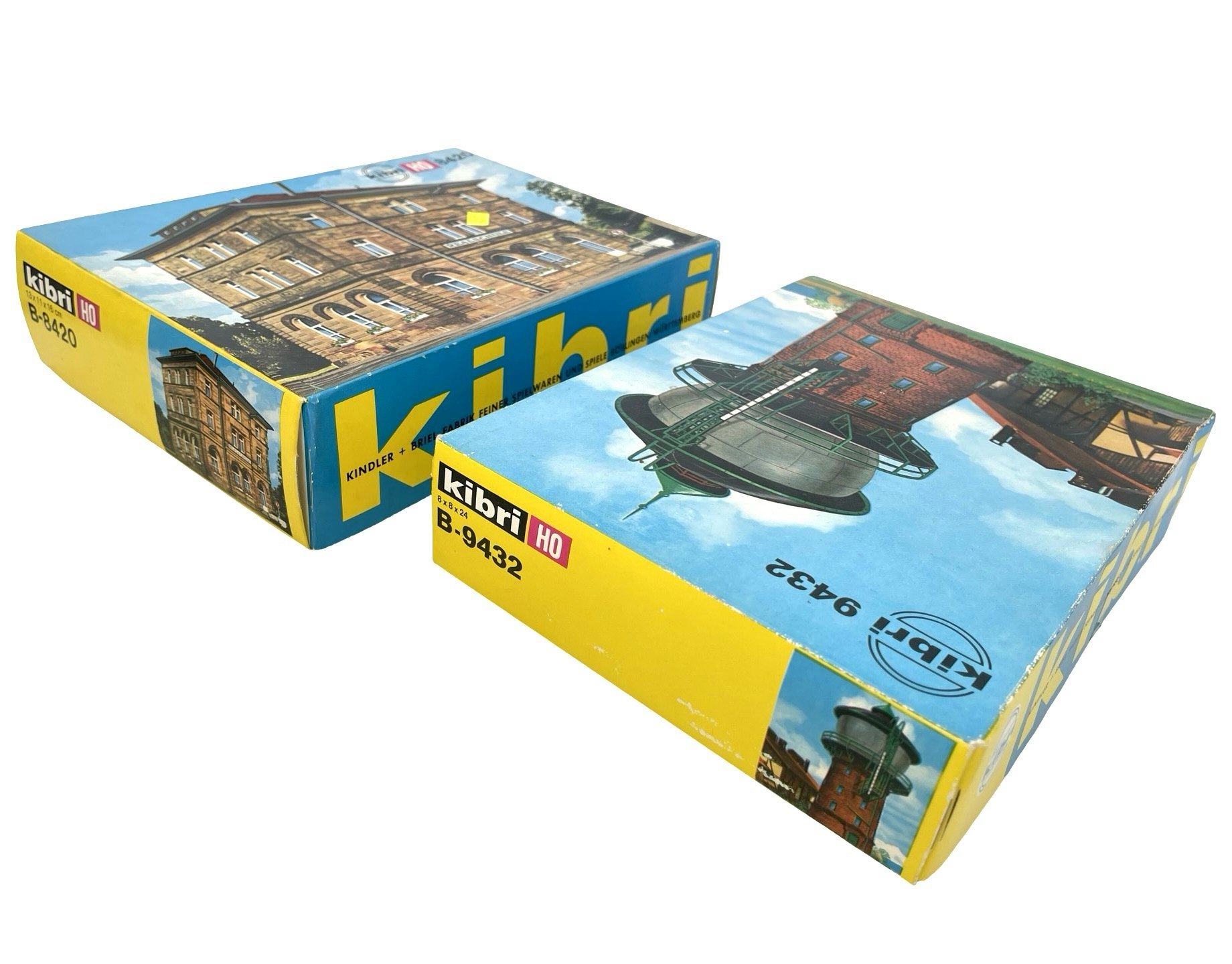 2 st, Kibri HO 1:87 skala, B-8420, B-9432 Hus & dekorationer