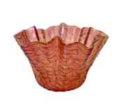Rote Kunstglasschale
