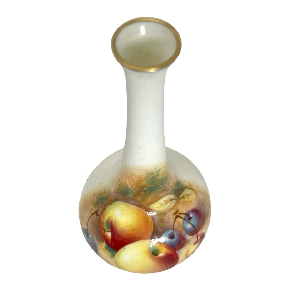 Royal Worcester Liten Vas Dekorerad Frukt av Ricketts, Signerad, England