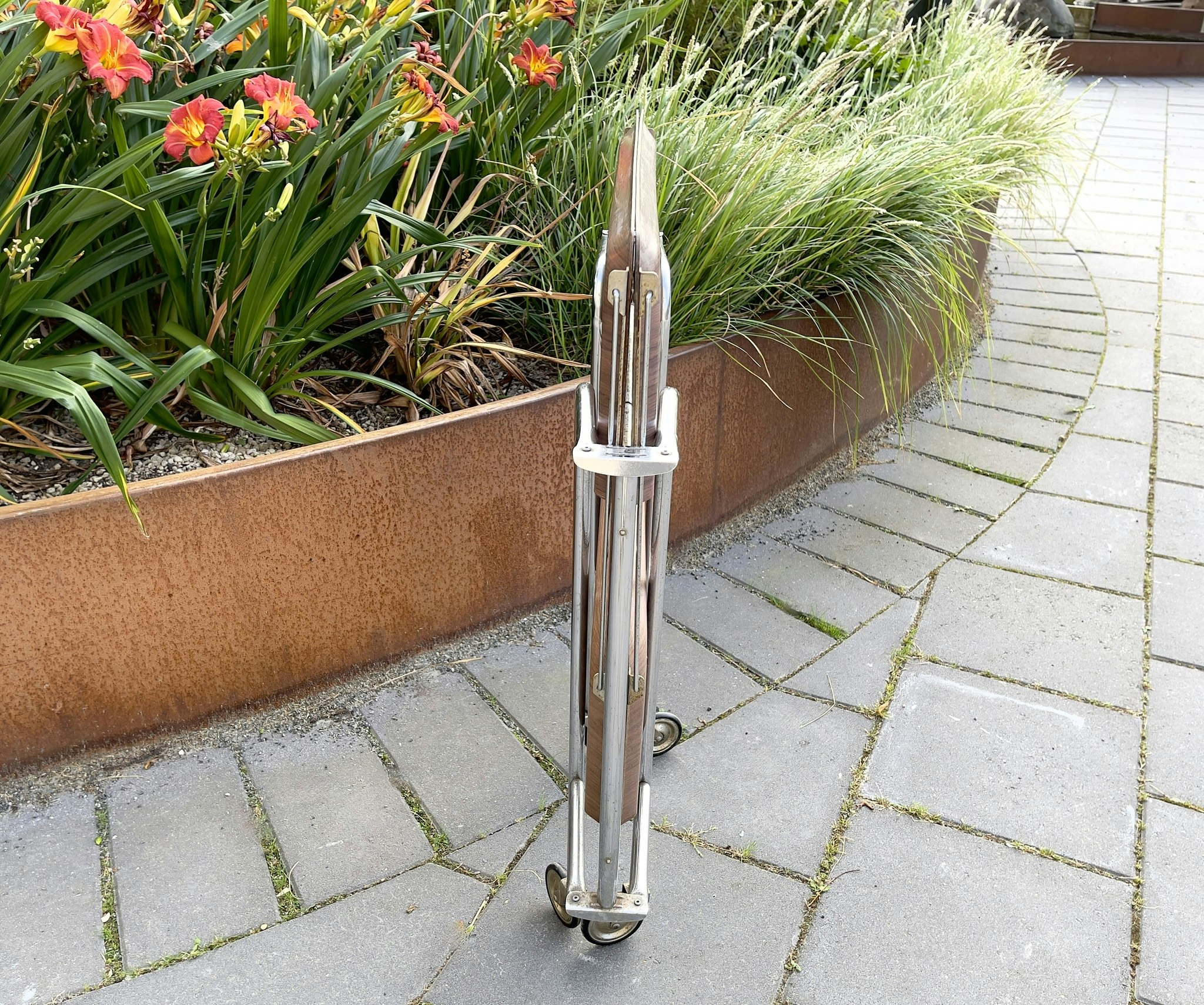 Serveringsvagn - Pressolit, Hopfällbar