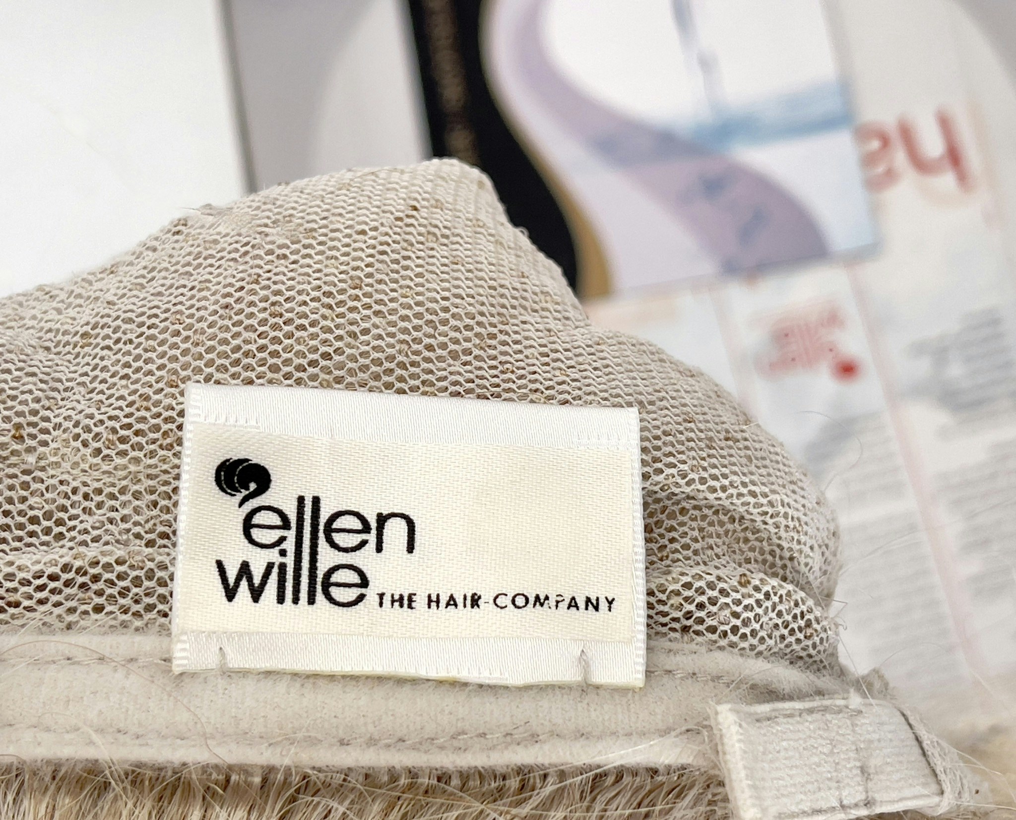 Akzente World Collection, Ellen Wille Syntetisk Peruk