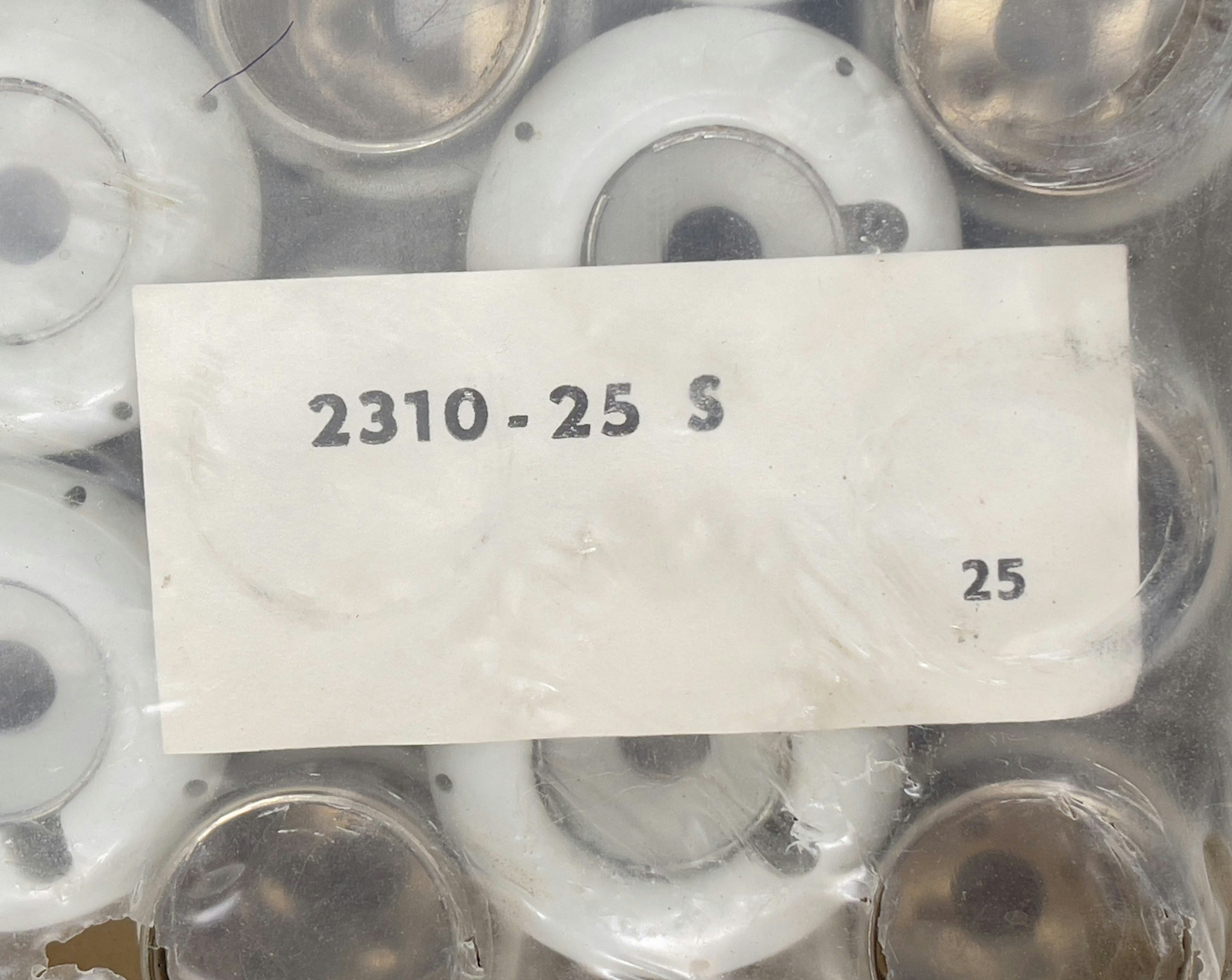 35 st, Propphuvar med testhål KII 500V m.m.