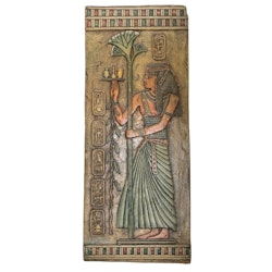 Väggrelief / Väggplakett föreställande en egyptisk Isis kunst, stengods