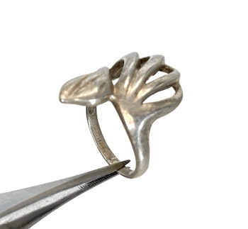 Vintage silver ring modern design