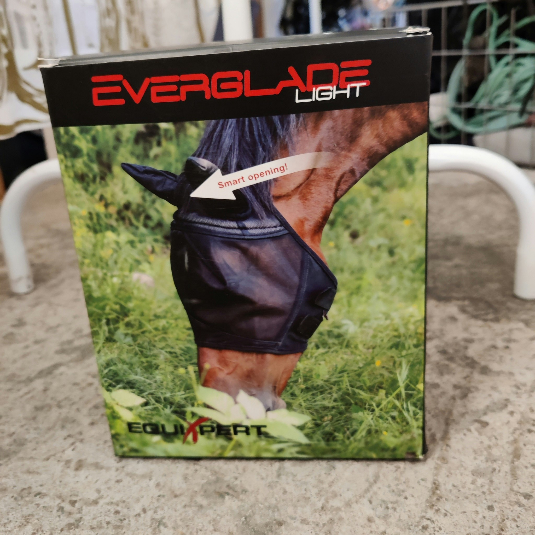 Svart flughuva Equiexpert Everglade light  LARGE