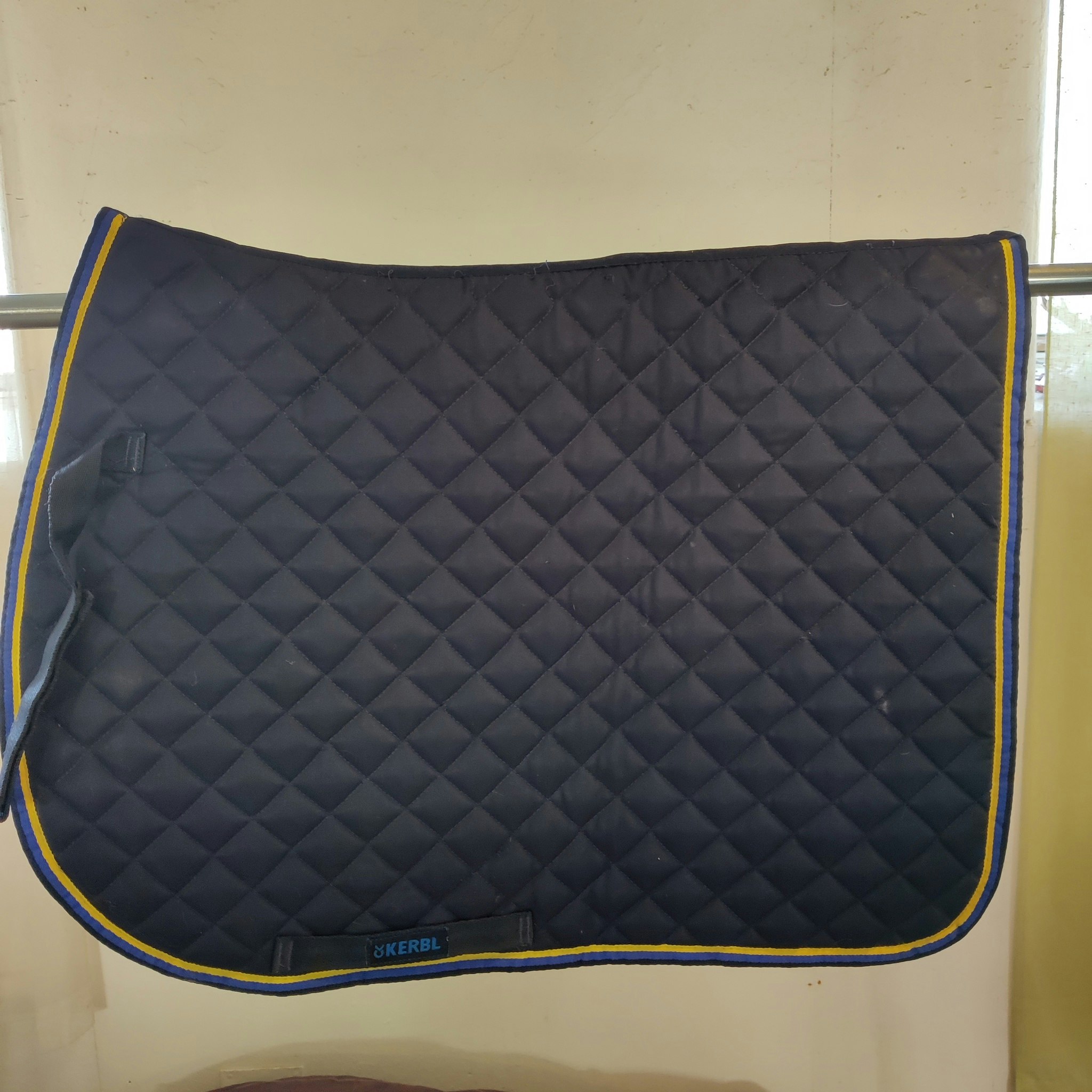 Blått dressyrschabrak Kerbl FULL