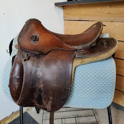 Äldre armésadel storlek 1A