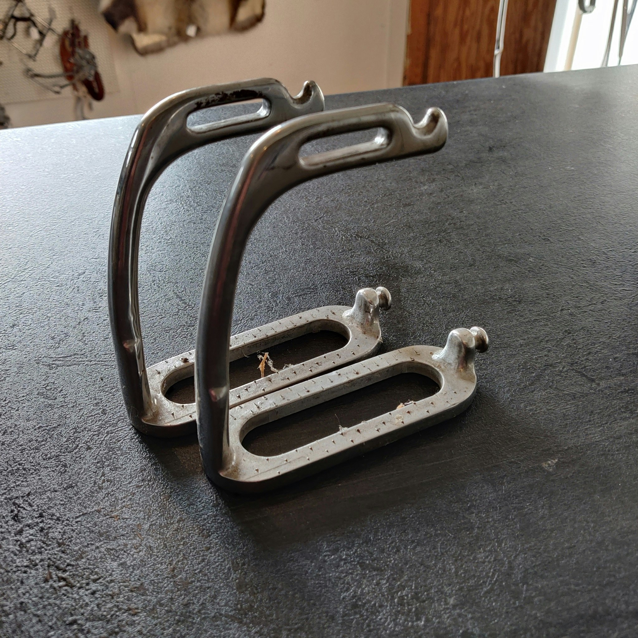Säkerhetsstigbyglar 11 cm
