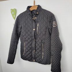 Svart quiltad jacka 170 cl Rosetti