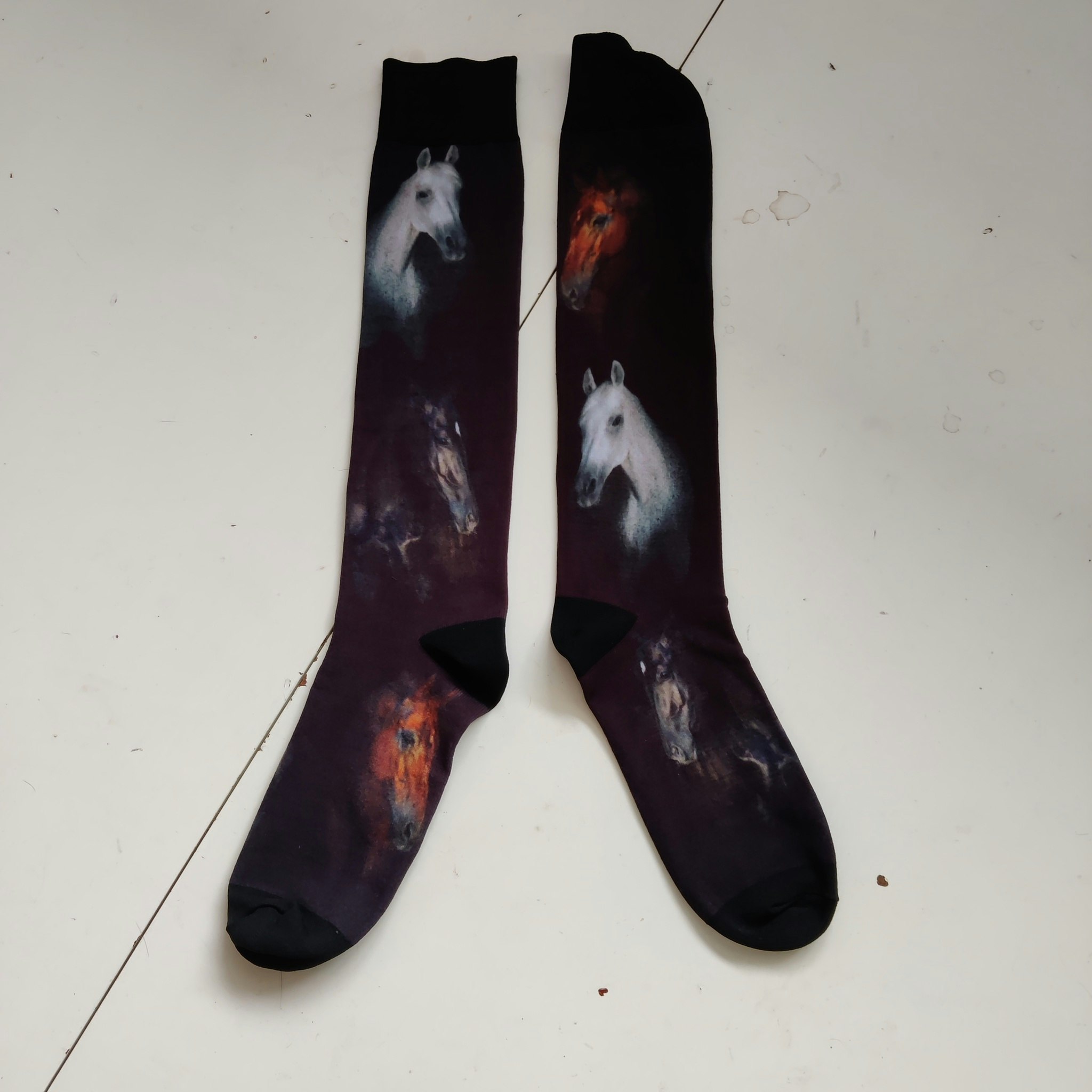 Knästrumpor med hästmotiv strl 27/29